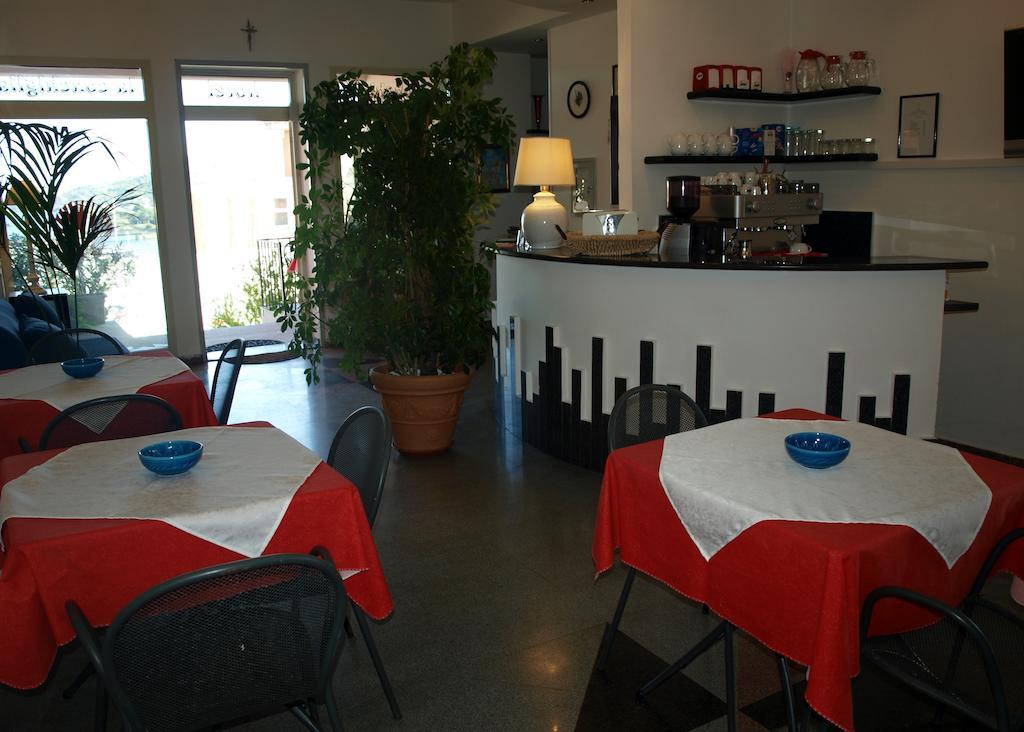 Hotel La Conchiglia La Maddalena  Bagian luar foto