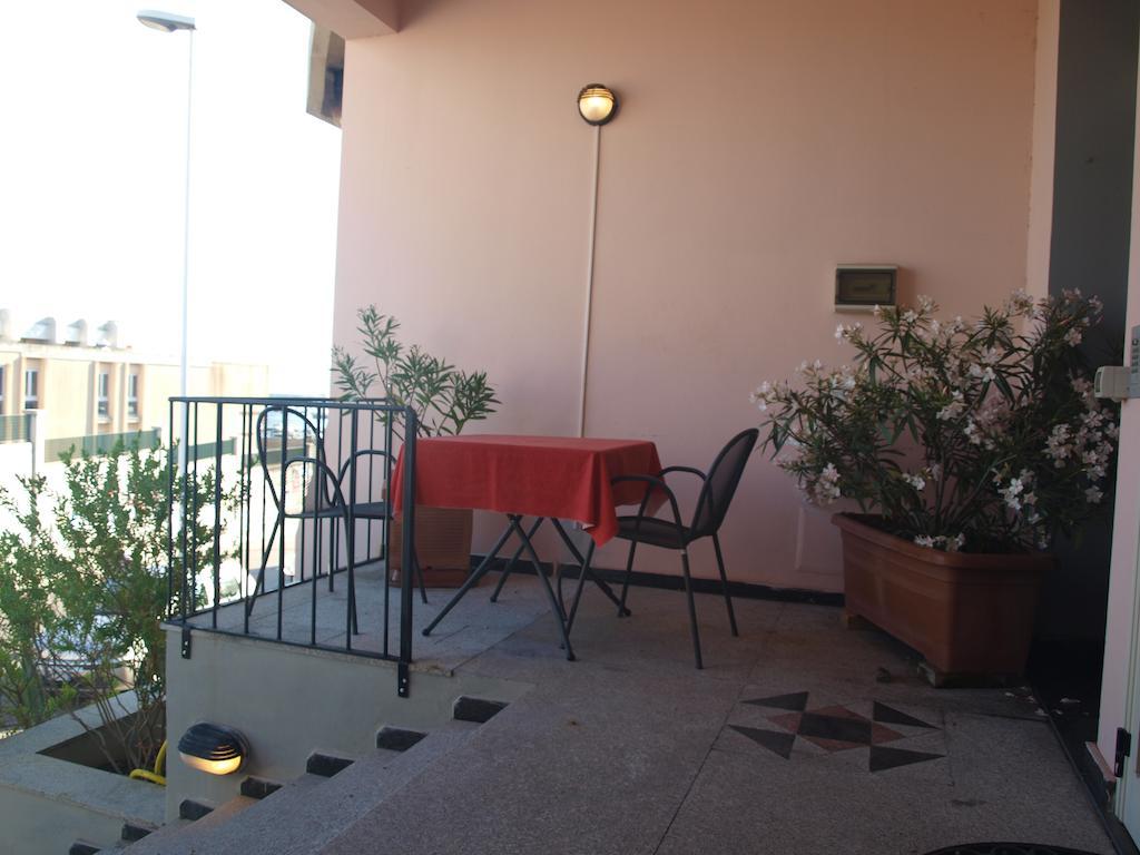 Hotel La Conchiglia La Maddalena  Bagian luar foto